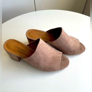 - 14H & Union women’s sandals size 4